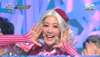 클라라 귀요미송2, 놀라운 의상 소화력...레깅스 뛰어 넘은 전신타이즈 '굴욕없네'