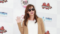 [포토] 김미경, ‘상큼한 손 인사!’