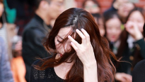 [포토] 김효진, ‘바람이 야속해~’