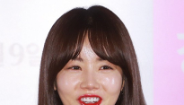 황우슬혜, 영화 장수상회서 ‘때리는 역할, 짜릿하고 재밌었다’