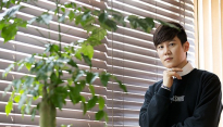 [메인포토] 테이크 장성재, ‘나비무덤 관심부탁드려요~’