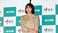 [메인포토] 왕지혜, ‘코트로 완성된 패션’