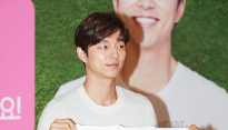 [메인포토] 공유, ‘핸드프린팅 잘 나왓죠?’
