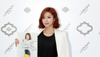 [포토] 박수진, ‘사인 어때요?’