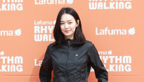 [메인포토] 신민아, ‘레깅스로 드러난 각선미’