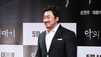 [메인포토] 마동석, ‘슈트 잘 어울리죠?’