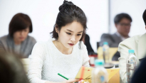 홍아름, ‘울지 않는 새’ 첫 대본리딩 열연..순식간에 눈물 ‘뚝뚝’