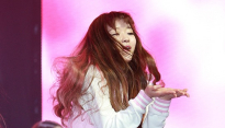 [메인포토] 오마이걸 유아, ‘키스 받으세요~’