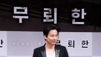 [메인포토] 김남길, ‘블랙앤 화이트 패션’