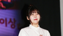 [메인포토] 레이나, ‘촉촉한 입술’