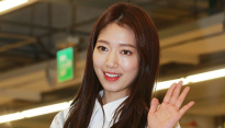 [메인포토] 박신혜, ‘손인사로 남심 흔들’