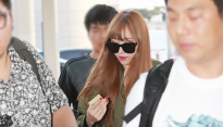 [메인포토] EXID 하니, ‘팬이 건네준 소중한 편지’