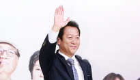 [메인포토] 최일화, ‘여유가 묻어나는 손인사’