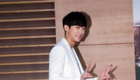[메인포토] B1A4 진영, ‘걸어오면서 브이!’