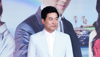[메인포토] 포즈 취하는 이한위