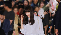 [메인포토] 이나영, ‘계단은 조심조심’