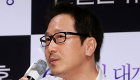 [메인포토] 은밀한유혹 설명하는 윤재구 감독