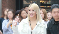 [메인포토] 2NE1 CL, ‘팬서비스는 확실하게!’