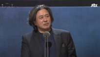[백상예술대상] ‘명량’ 최민식, 대상 수상 “조금의 여백 끈질기게 붙들 것”
