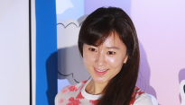 [메인포토] 김희애, ‘핑크 꽃무늬’