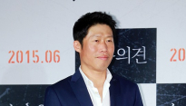 [메인포토] 포즈 취하는 유해진