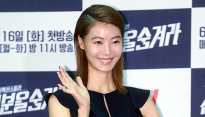 [메인포토] 윤소이, ‘상큼한 손인사’