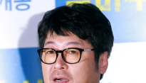 [메인현장] 김윤석 “어릴 적 여자라 놀림 많이 받았다”
