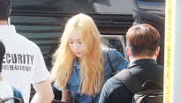 [메인포토] 소녀시대 태연, ‘돋보이는 청청 패션’