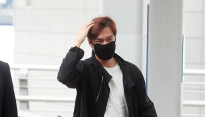 [메인포토] 이민호, ‘샌들로 완성된 공항패션’