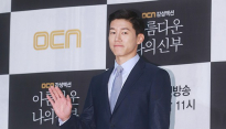 [메인포토] 김무열, ‘젠틀한 손인사’