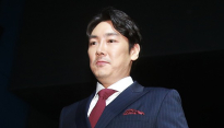 [메인포토] 조진웅, ‘긴장한 입술’