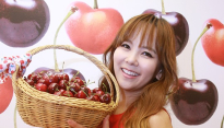 [메인포토] 김지우, ‘체리와 함께 깜찍하게’