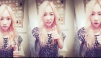 소녀시대 컴백 앞두고 태연 ‘금발 3종 셀카’ 공개, 물오른 미모 엄지 척!