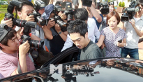 [메인포토] 차량 탑승하는 고영욱