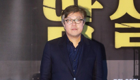 [메인포토] 포즈 취하는 최동훈 감독