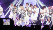[메인포토] 세븐틴, ‘무대가 꽉차네!’