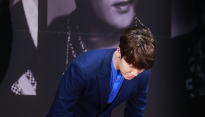 [메인포토] 인사하는 슈퍼주니어 동해