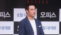 [메인포토] 포즈 취하는 배우 배성우