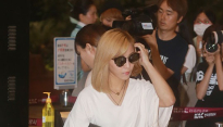 [메인포토] f(x) 루나, ‘머리 살짝 넘기고’
