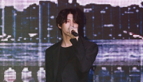 [메인포토] 빅스 LR 레오, ‘두눈 감고 부드럽게’