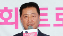 [메인포토] 이한기 진안군의회의장, ‘트로트 코리아 페스티벌 관심부탁드려요’