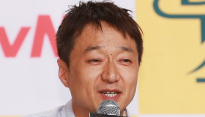[메인포토] 두번째 스무살 설명하는 김형식 PD