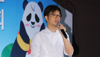 [메인포토] 상하이 애니팡 설명하는 김영을 이사