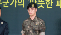 [메인포토] 포즈 취하는 전문균 병장