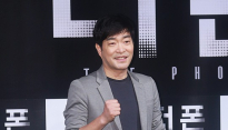[메인포토] 손현주, ‘더폰 화이팅!’