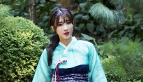[메인포토] 포즈 취하는 나인뮤지스 현아