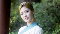 [메인포토] 소나무 디애나, ‘해피 추석!’