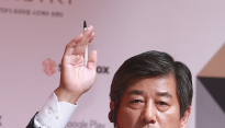 [20th BIFF 포토] 이용관 집행위원장, ‘질문하실분~’