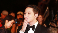 [20th BIFF 포토] 이수혁, ‘뱀파이어의 손 키스’