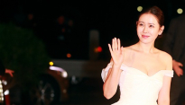 [20th BIFF 포토] 손예진, ‘강풍으로 우아해진 드레스’
